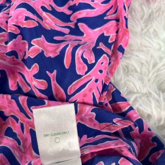 Lilly Pulitzer | Elsa Blouse in Samba Coral Print - Picture 7 of 9